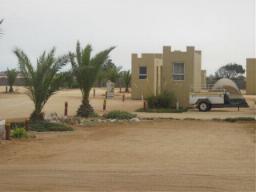 Buck's Camping Lodge Henties Bay, Namibia