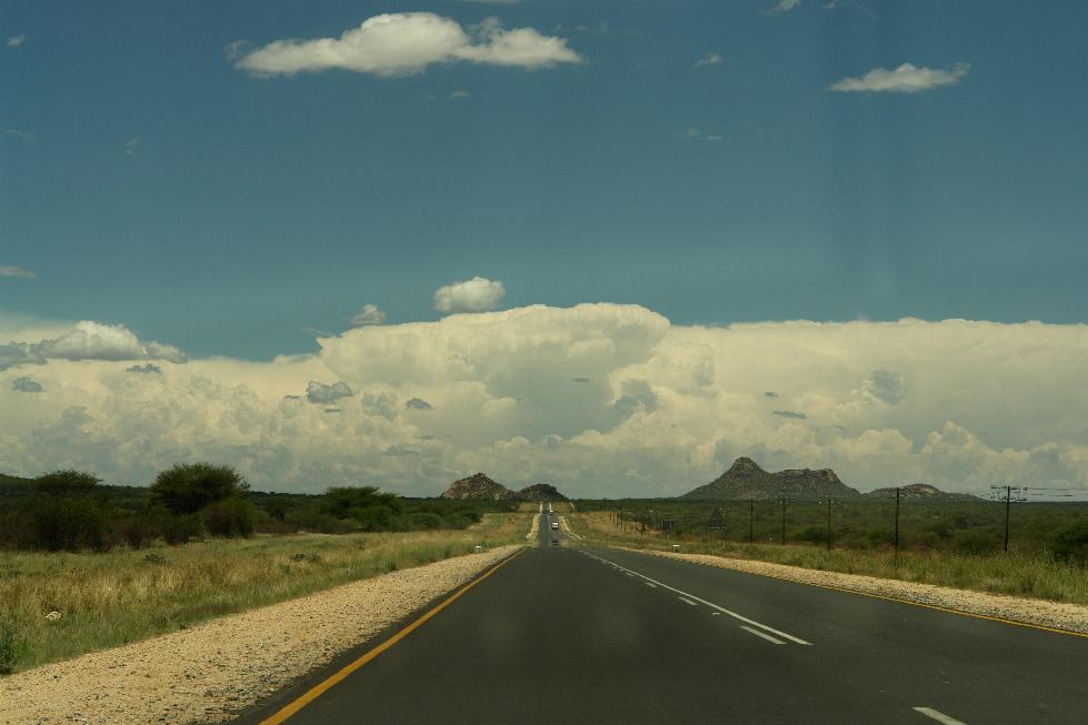 Road between Otjiwarongo and Okahandja